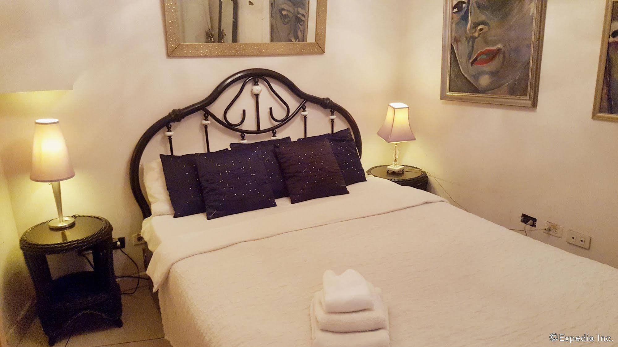 Casa Amapola Manila Bed & Breakfast Taguig Exterior photo